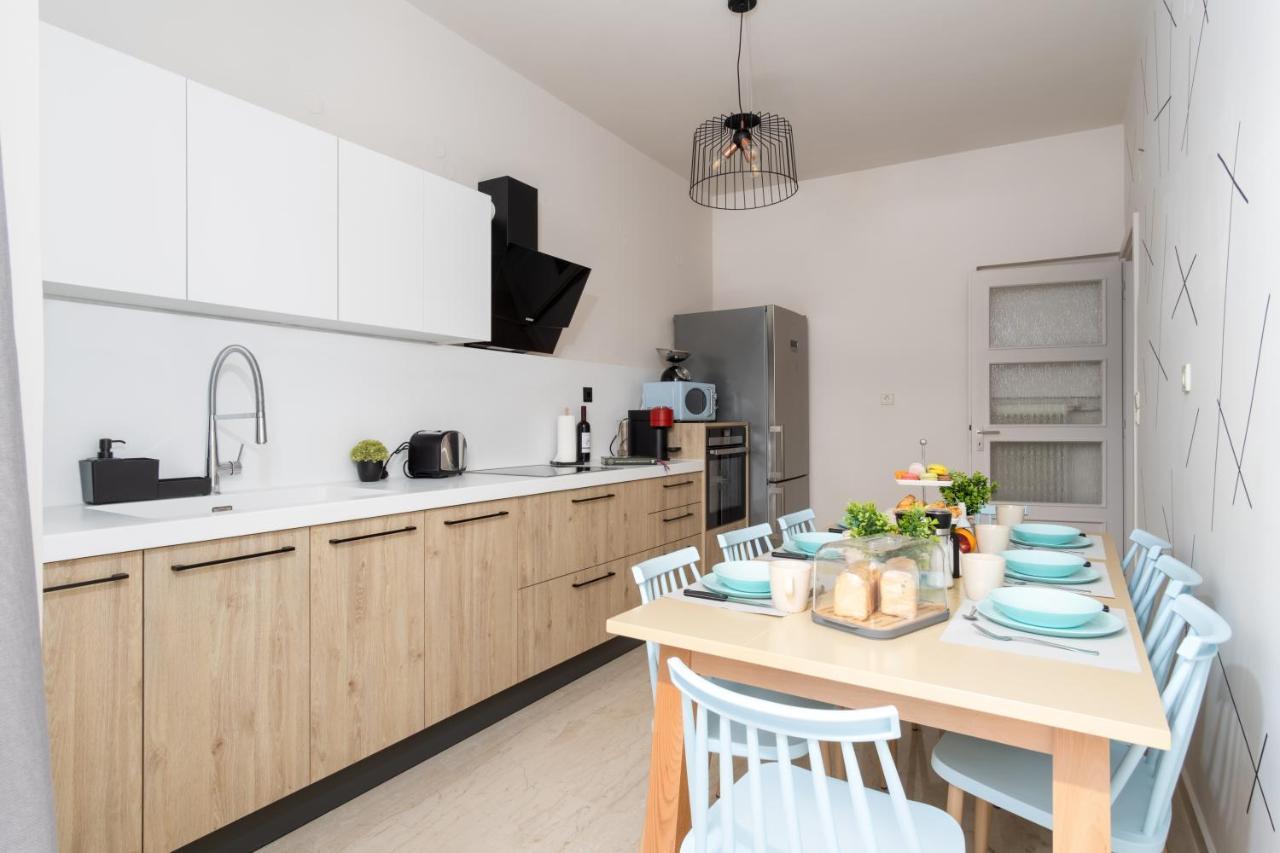 Nima1 4 Bedroom Apt Centraly Located In Rethimno ภายนอก รูปภาพ